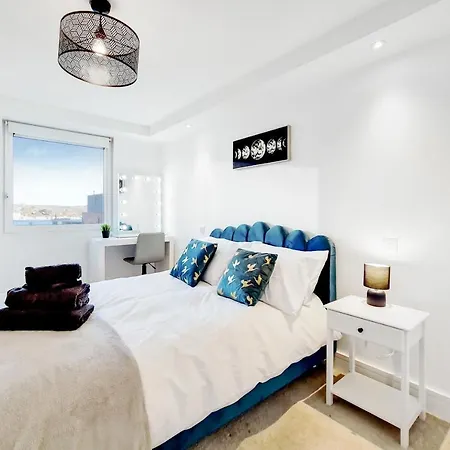 Luxury New 2 Bed/2 Bathroom Flat With Balcony Edgware Exterior photo