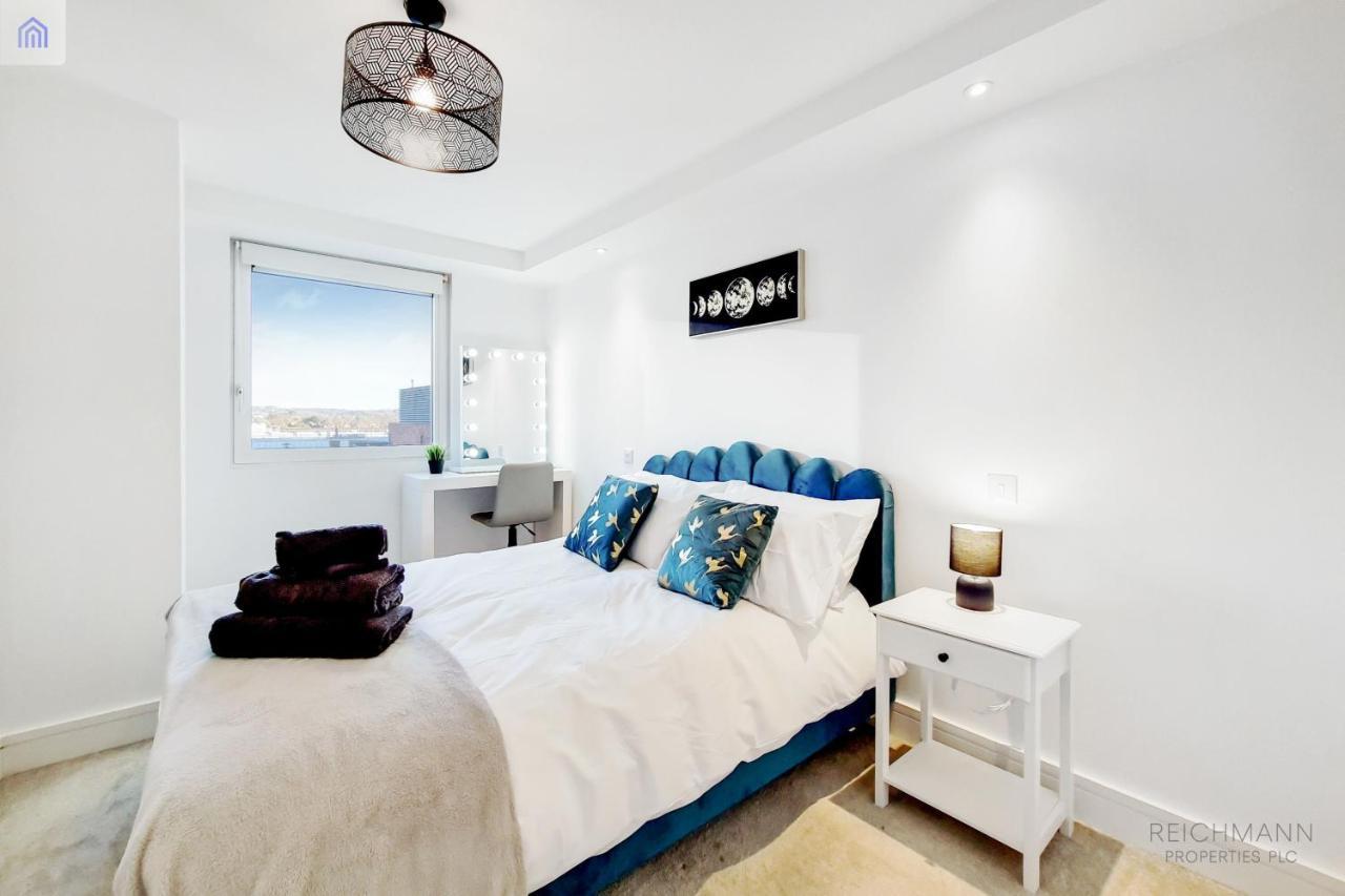 Apartment Luxury New 2 Bed/2 Bathroom Flat With Balcony Edgware